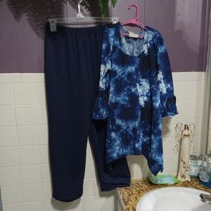 Ladies dark blue Blair two pocket pants size 16 PS with blue large top shirt